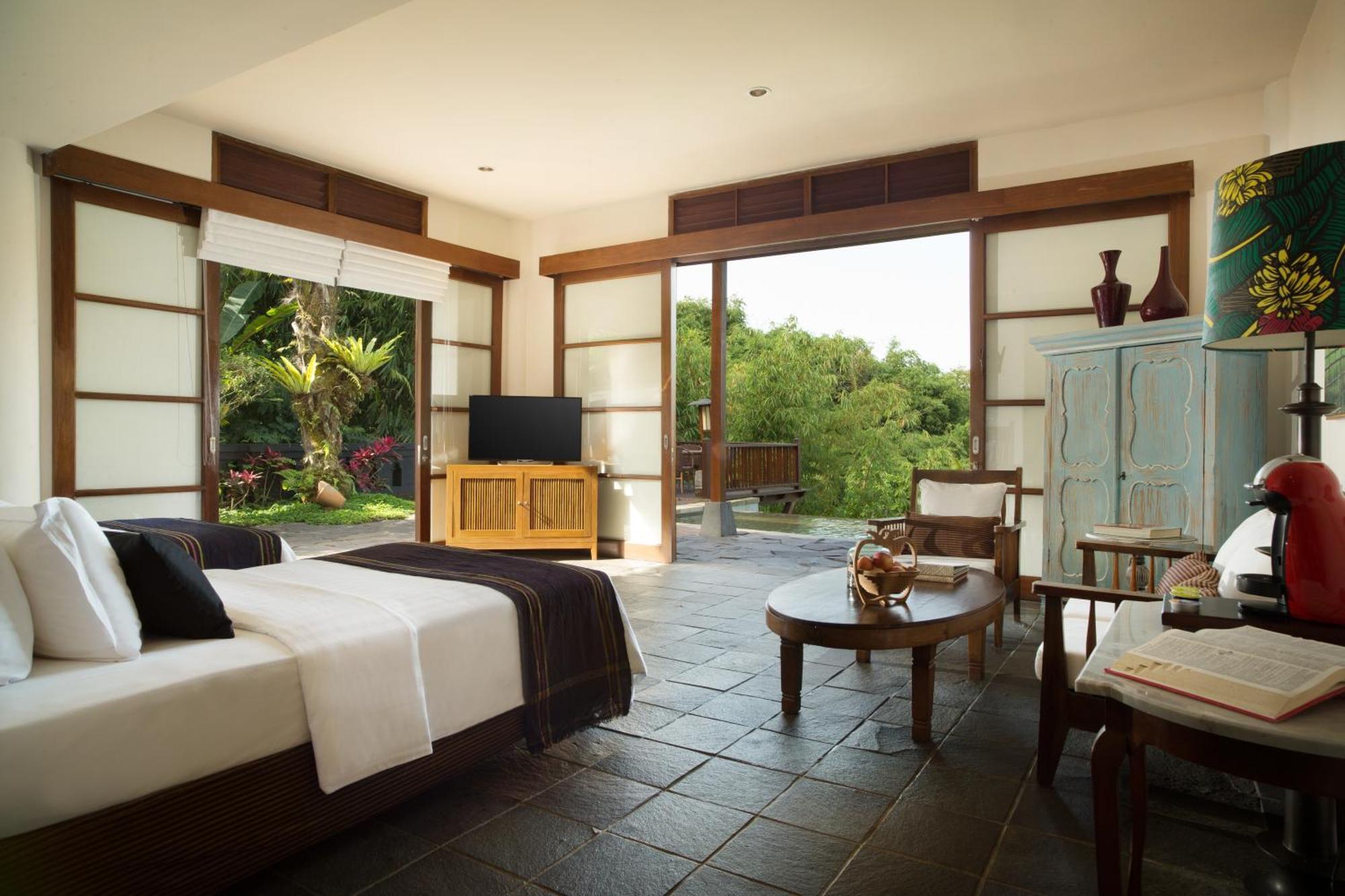 Novus Giri Resort & Spa Puncak Exteriör bild